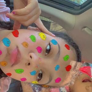 Meet your Posher, Angela